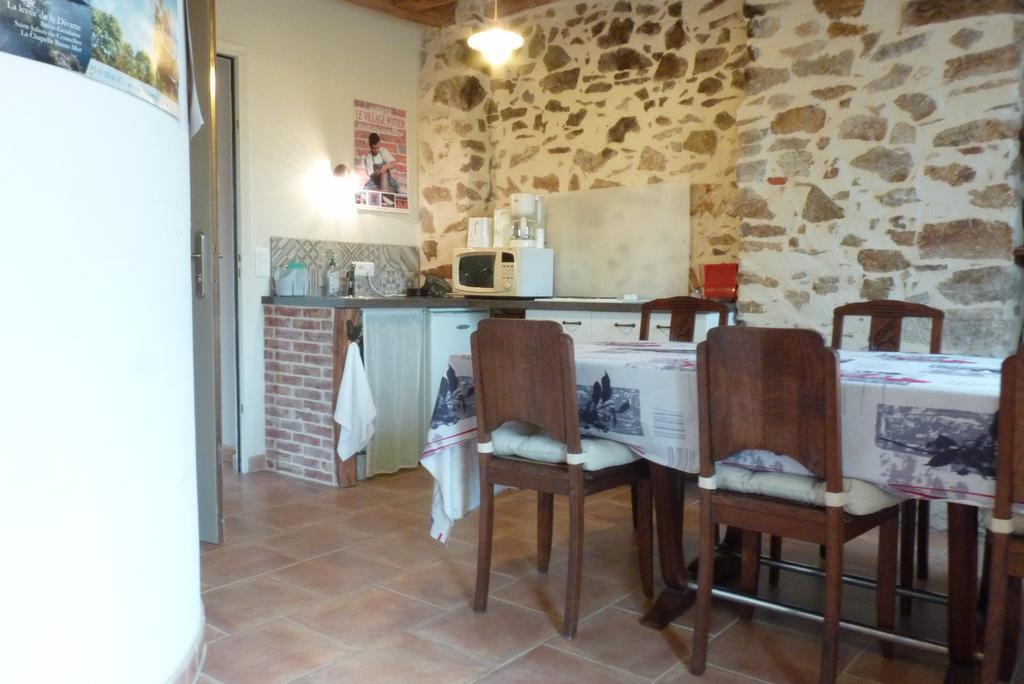 Chambres D'Hotes Le Chateau Rouge Saint-Germain-sur-Moine Kültér fotó